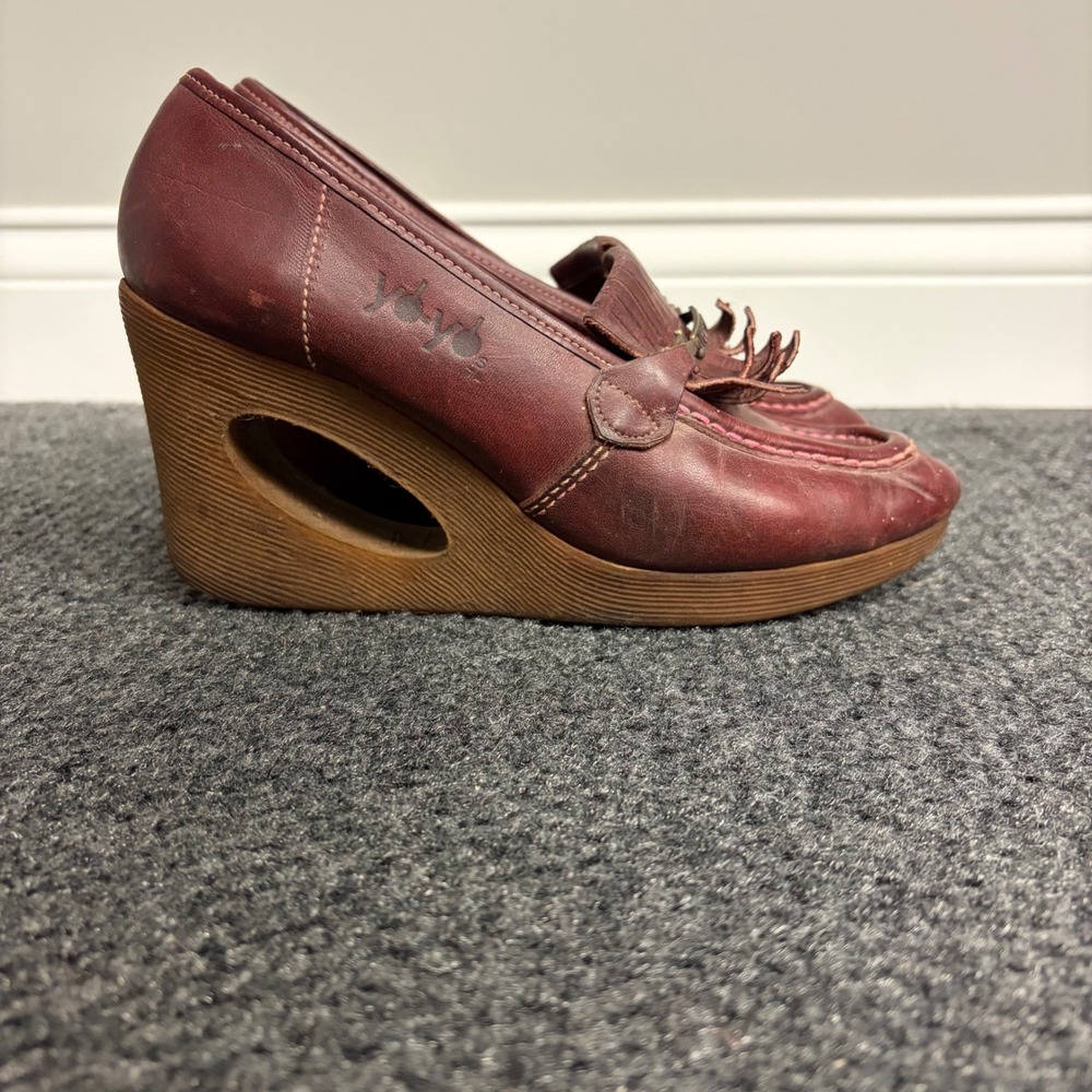 Vtg Connie Yo-Yo's Burgundy Leather Kiltie Fringe Cut-Out Wedge Loafers Platform